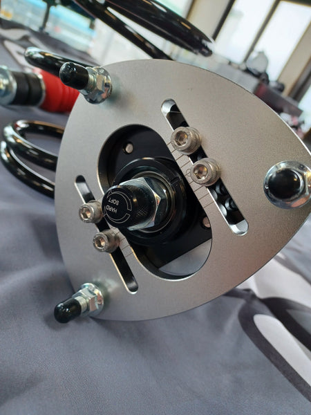 Silver's NEOMAX R Adjustable Suspension COROLLA (AE86) SPINDLE