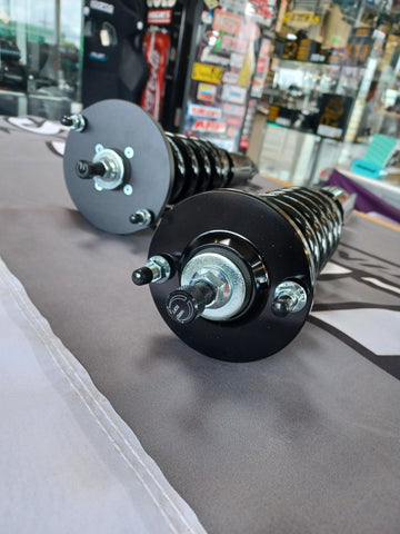 Silver's NEOMAX R Adjustable Suspension SKYLINE (R33/34 GTR)