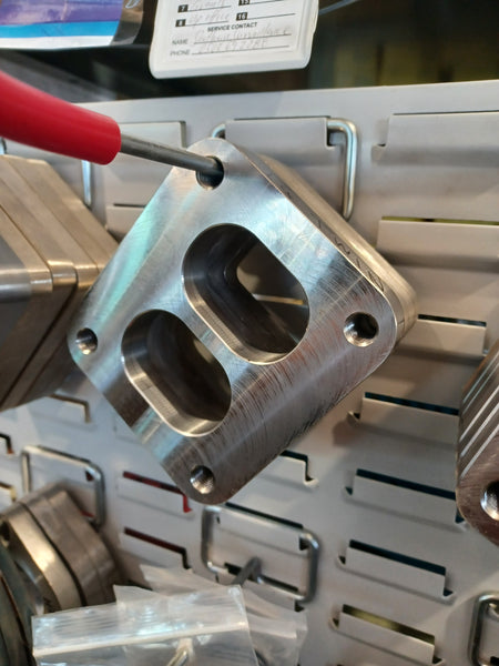 CNC MACHINED THREADED T4 TWIN SCROLL INLET FLANGE M10X1.25